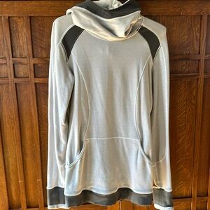 Lululemon hooded running pullover